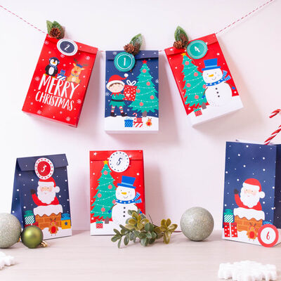 Make Your Own Christmas Advent Calendar Kit image number 3