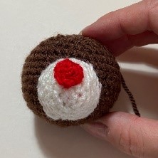 Reindeer amigurumi assembly 2