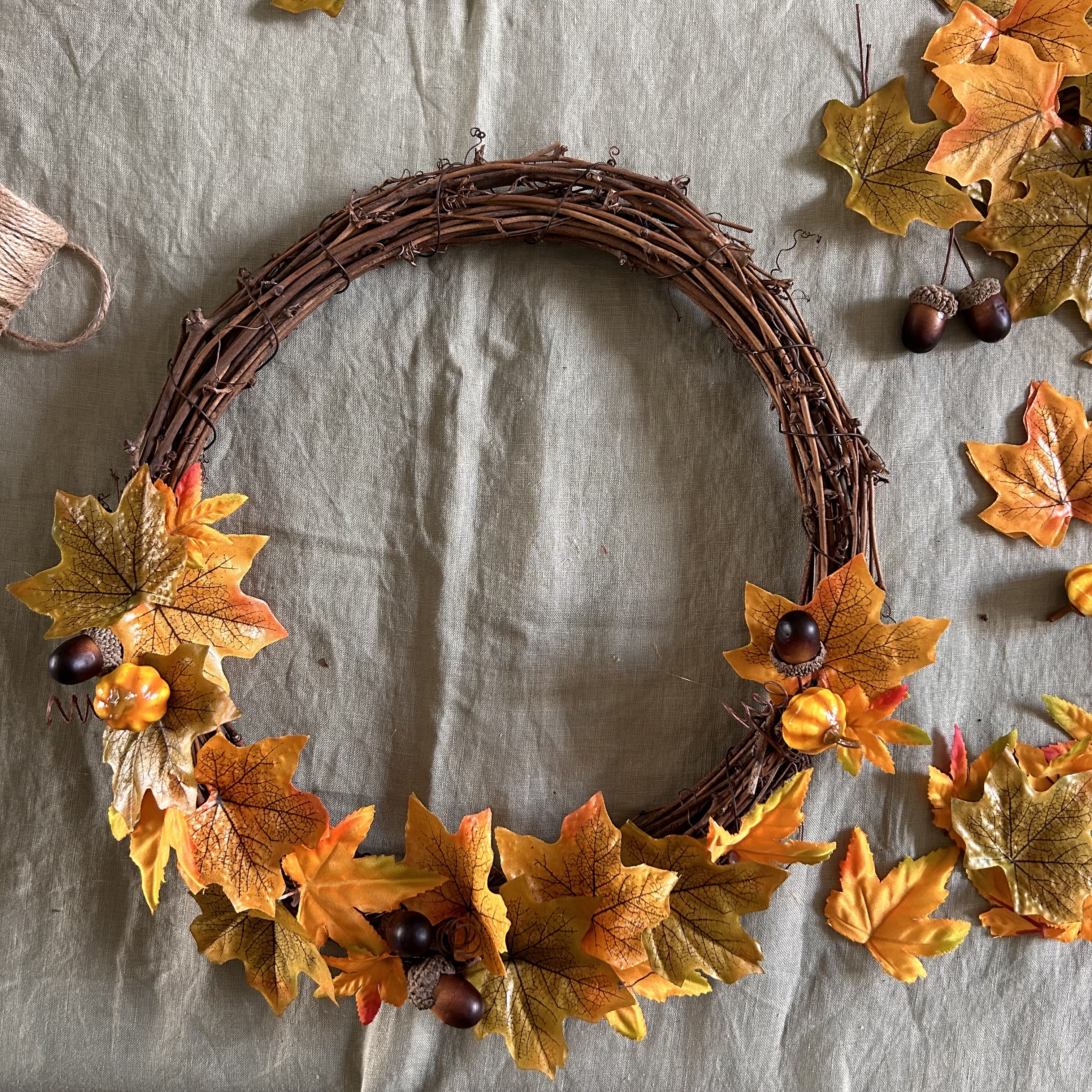 Autumn Wreath Step 2.1